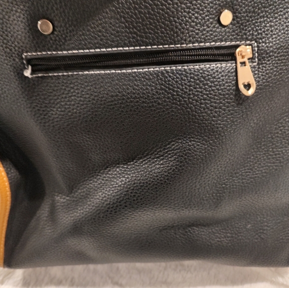 Purse - Picture 3 of 5